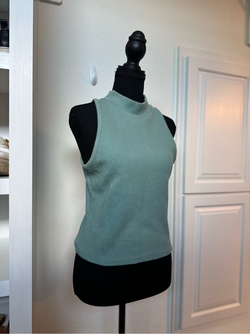 Universal Thread Light Blue Sleeveless Crop Top